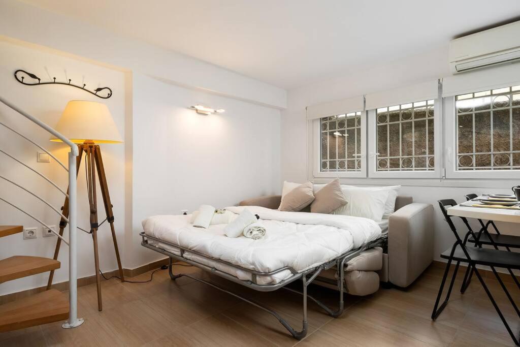 Modern Two Level Apartment In The Heart Of Athens Luaran gambar
